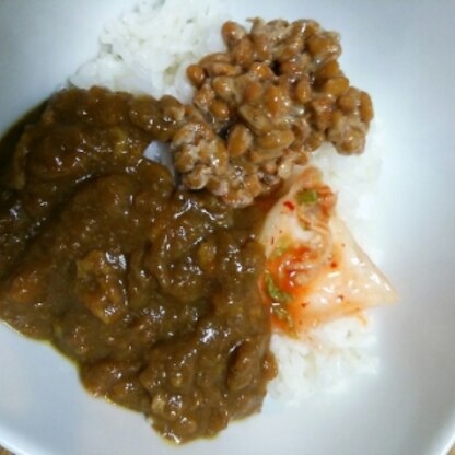 連レポ失礼～。
子どもは納豆カレー、私はキムチ入りで♪♪
こっちも美味しかったよ(*≧∀≦*)
ごちそうさまでした。